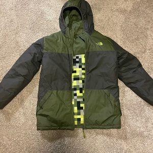 Like new! Reversible Boys Northface Winter coat! Size 14/16
